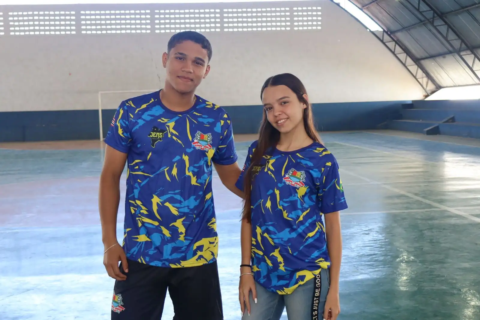 Mangabeiras entrega uniformes aos atletas que representarão o município nos Jogos Escolares Maranhenses
