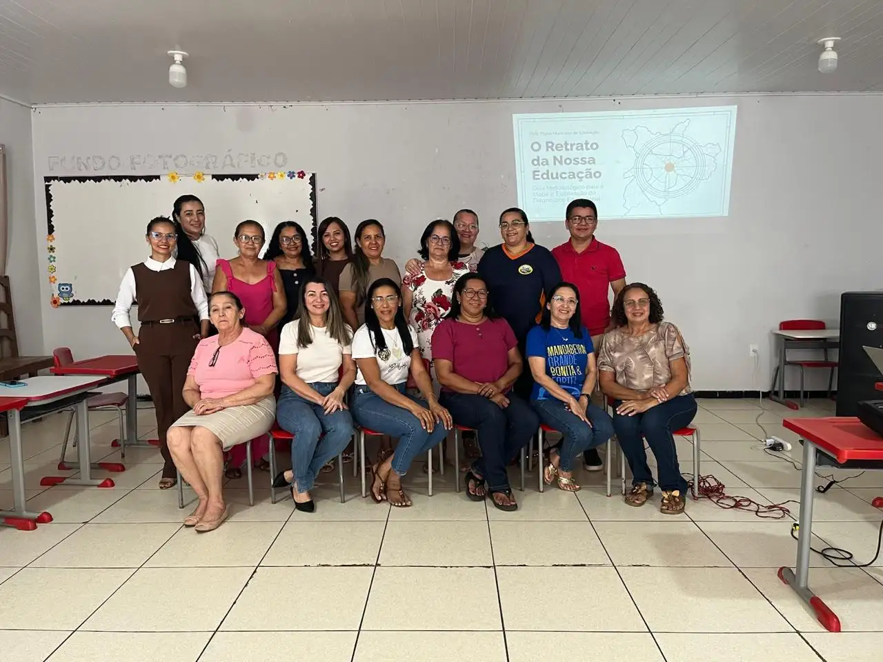 Foto 2 – Comissão Gestora realiza reunião de alinhamento para elaboração do Plano Municipal de Educação 2026–2036