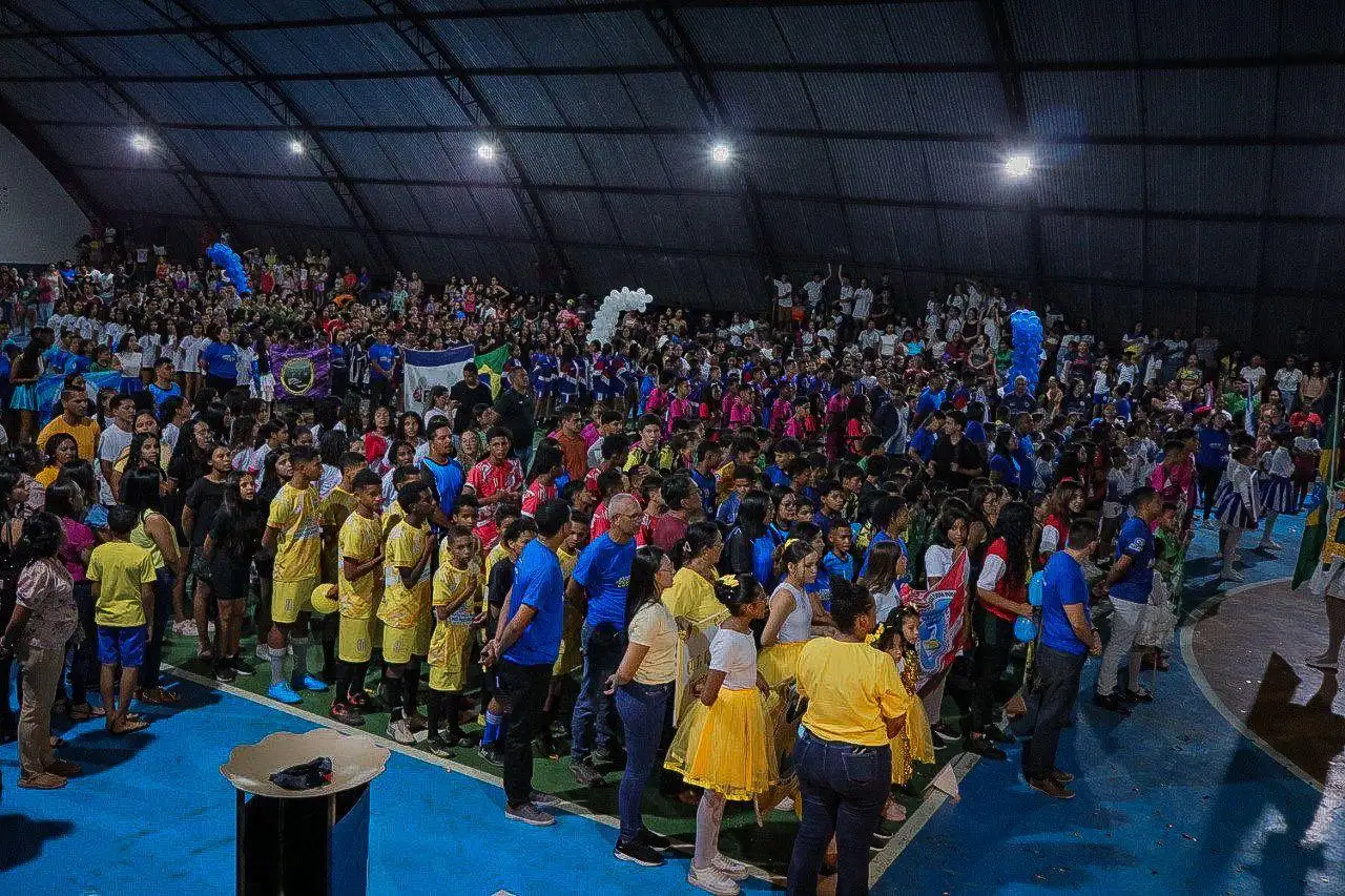 Foto 5 – JEMAN 2025 promove integração, esporte e cidadania entre estudantes de São Raimundo das Mangabeiras