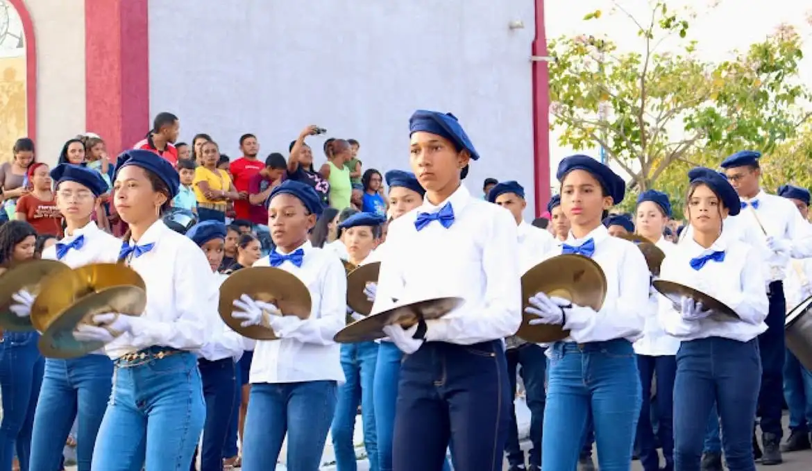 Mangabeiras celebra a Independência do Brasil com desfile cívico